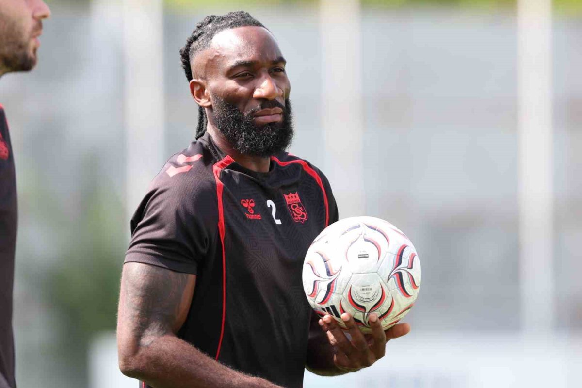 Sivasspor’da Aaron Appindangoye şoku!