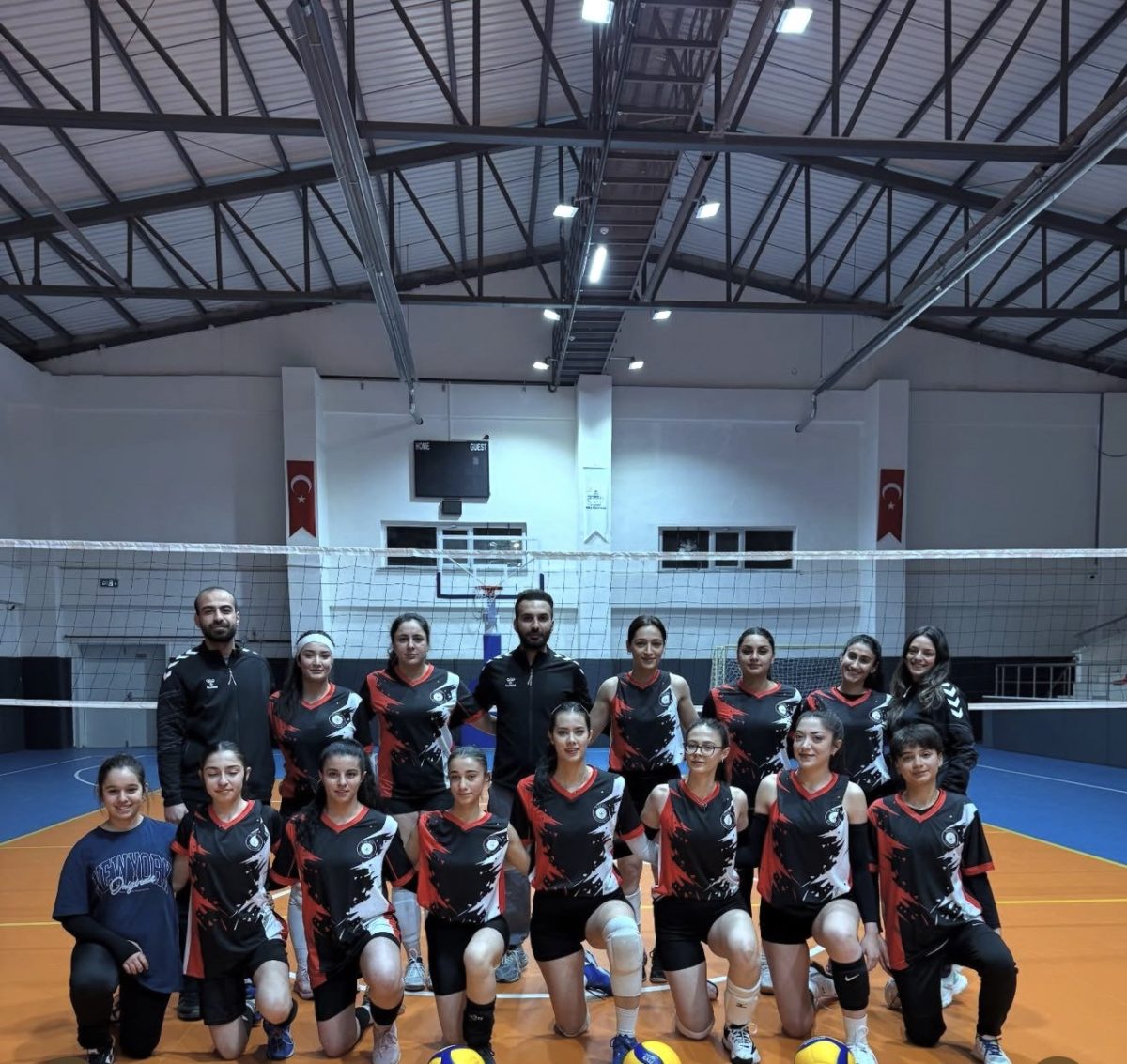 Siverek Belediyespor’un ardından kadın voleybol takımı da ligden çekildi