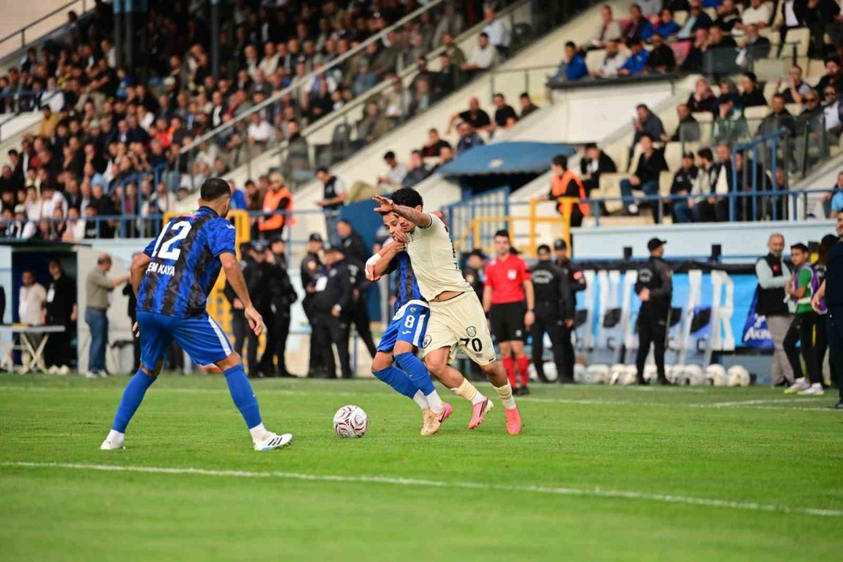 TFF 2. Lig: Karacabey Belediyespor: 1 - MKE Ankaragücü: 4 - Foto 6