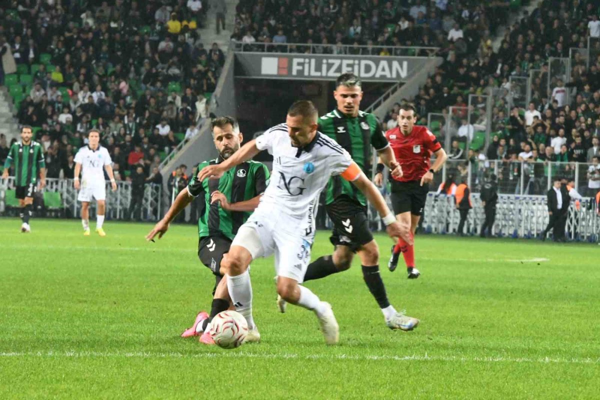 TFF 2. Lig: Sakaryaspor : 2 - Kütahya Futbol Spor Kulübü: 0 - Foto 2