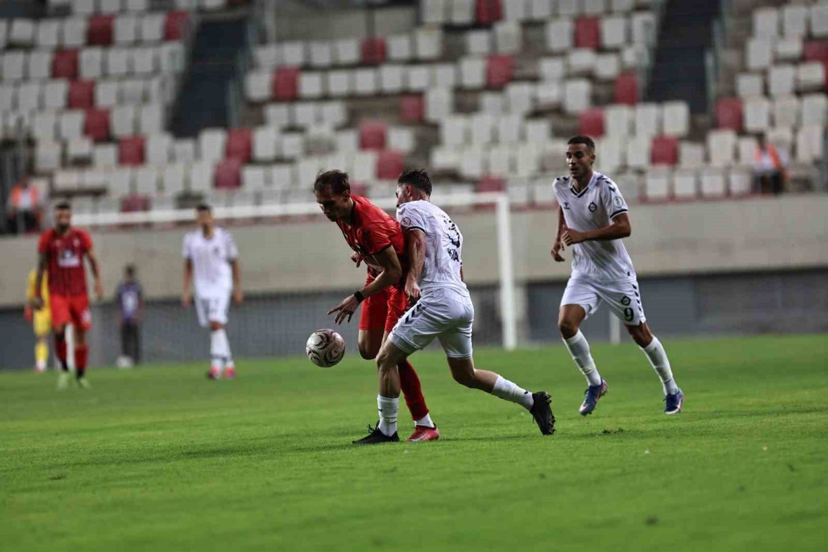 TFF 3. Lig: Altay: 1 - Denizli İdmanyurdu: 1 - Foto 4