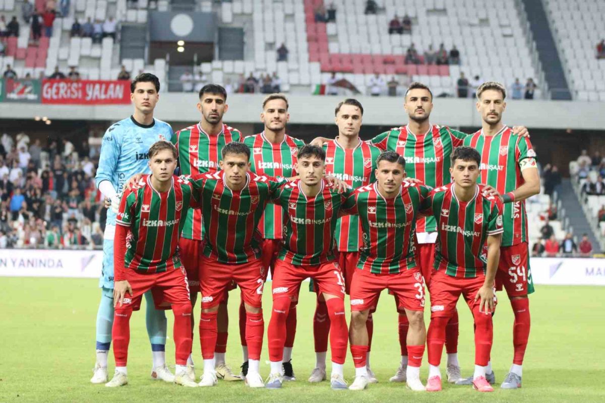 TFF 3. Lig: Karşıyaka: 0 - Gaziemirspor: 1 - Foto 4