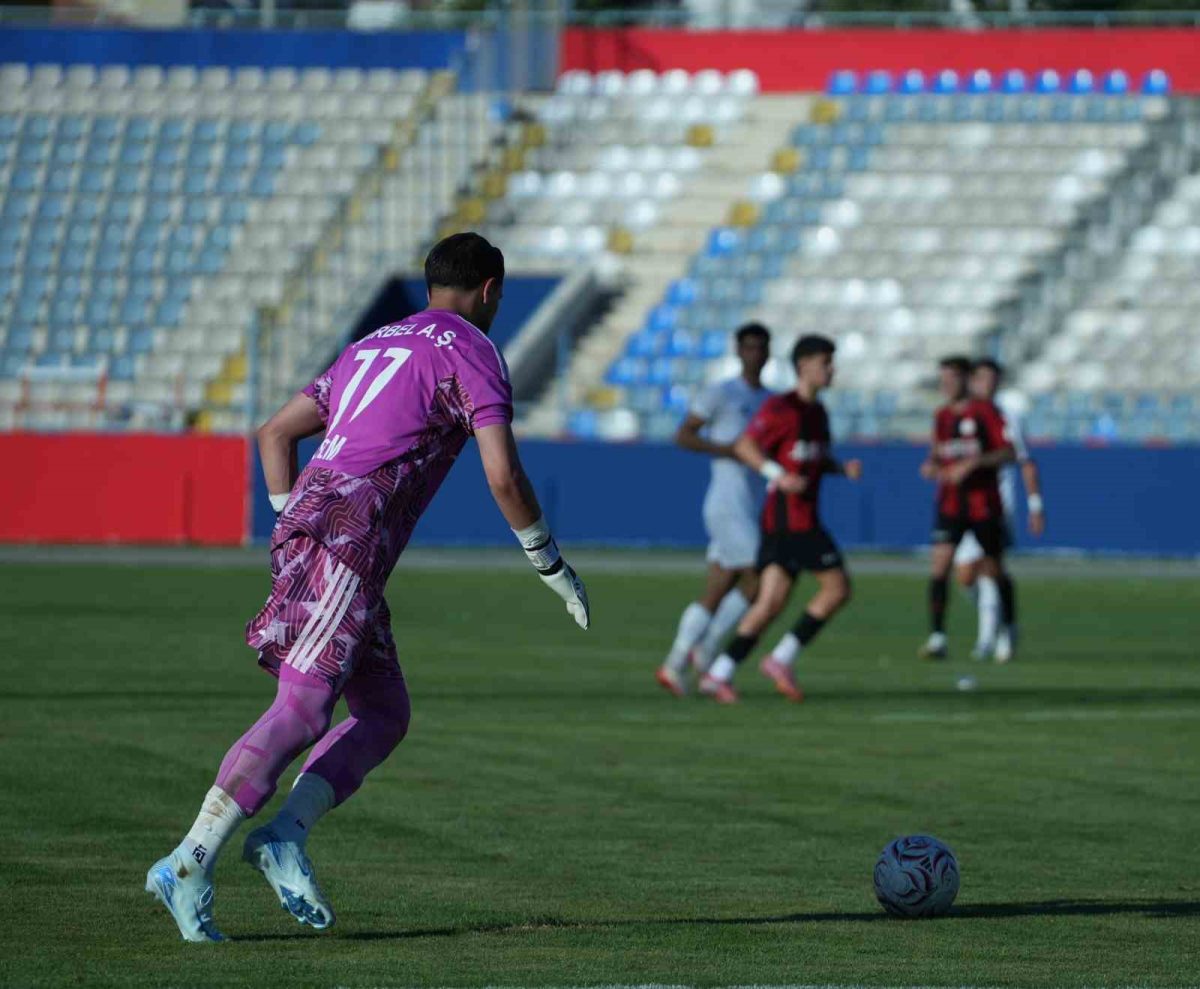 TFF 3. Lig: Kırıkkale FK: 1 - Karaköprü Belediyespor: 3 - Foto 7