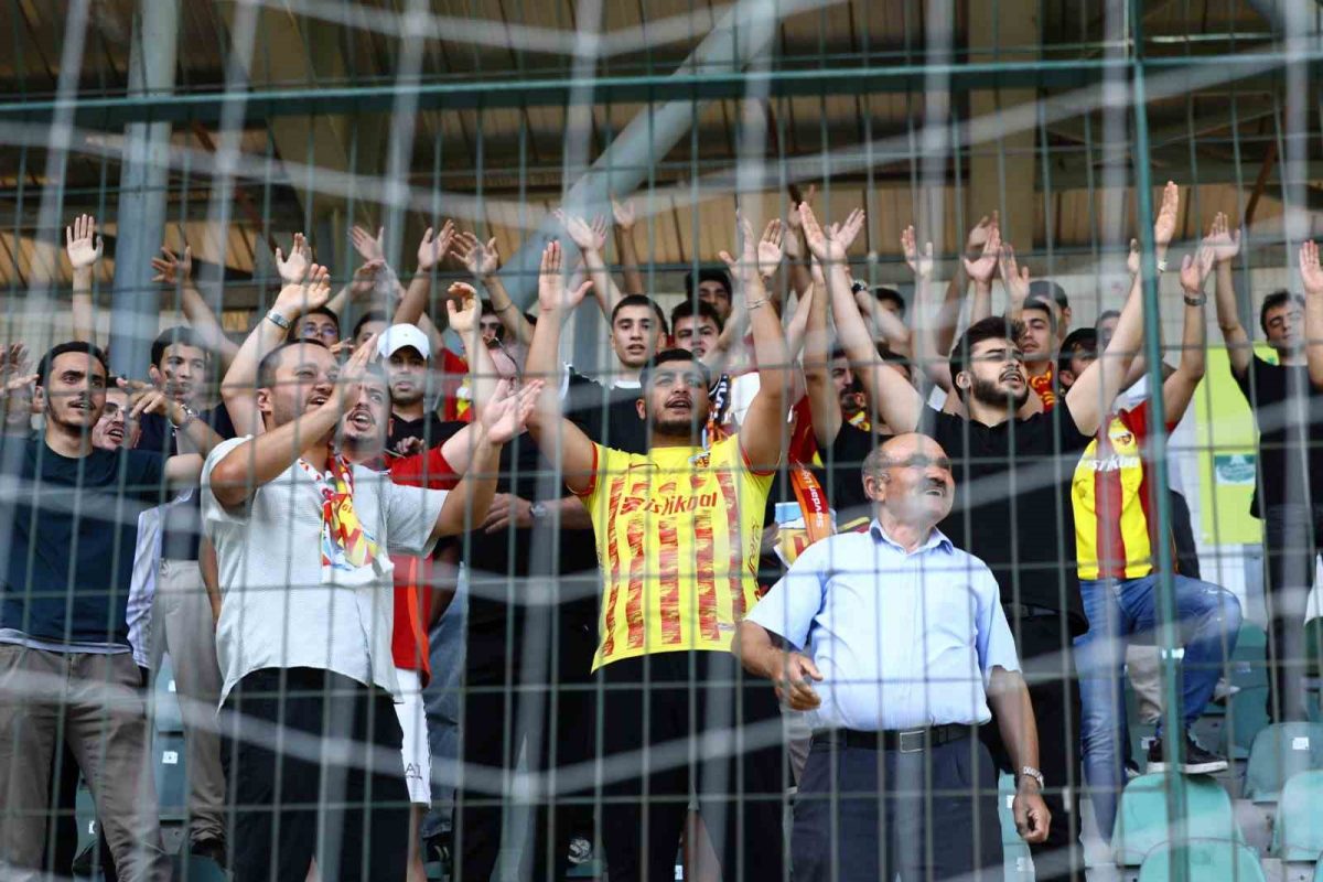 Trendyol 1. Lig: Esenler Erokspor: 0 - Kayserispor: 3 - Foto 6