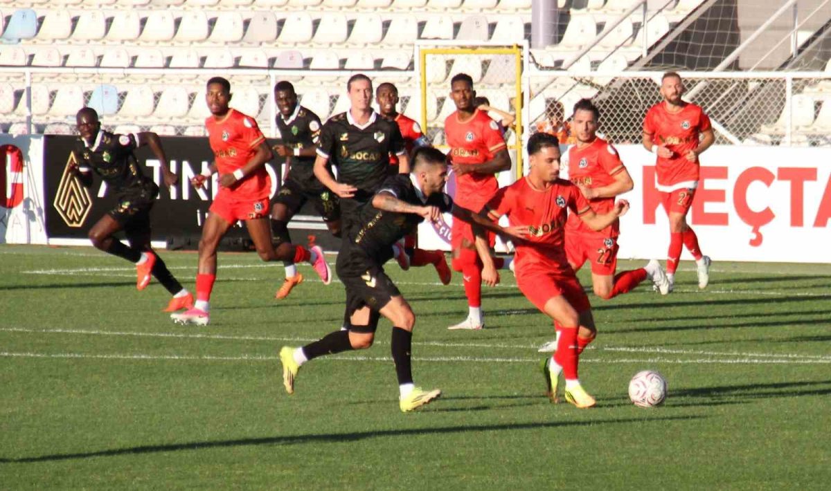 Trendyol 1. Lig: Iğdır FK: 4 - Manisa FK: 2 - Foto 5