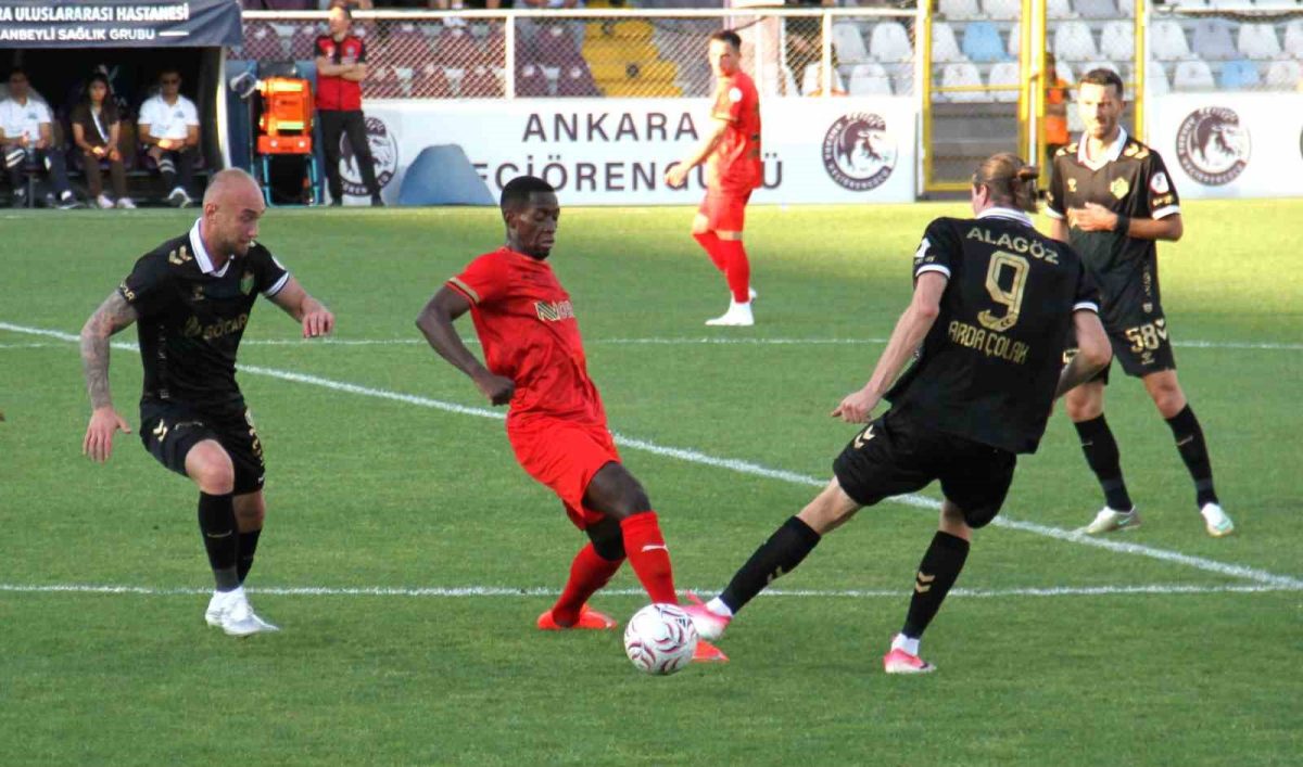Trendyol 1. Lig: Iğdır FK: 4 - Manisa FK: 2 - Foto 6