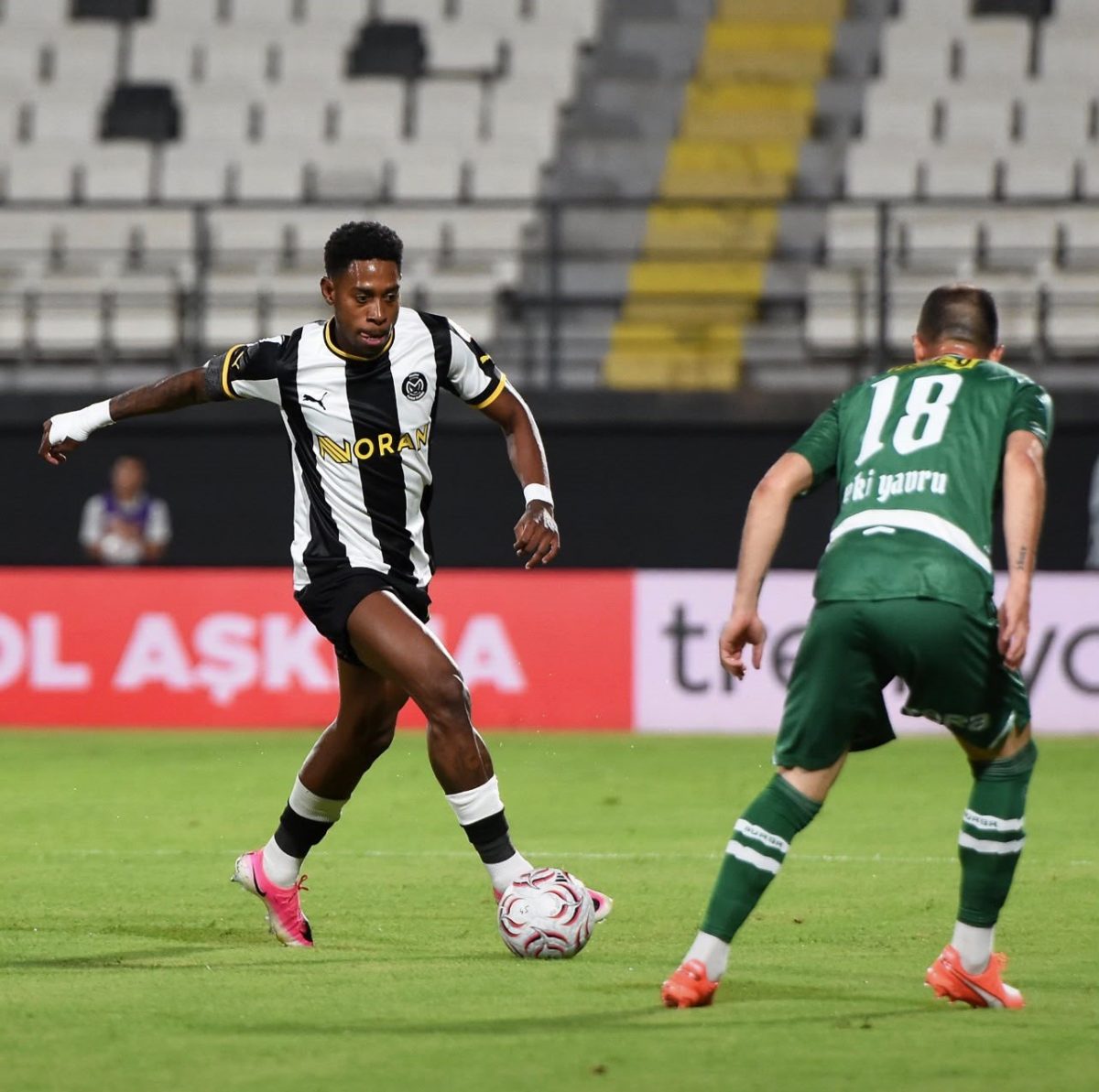 Trendyol 1. Lig: Manisa FK: 1 - Bursaspor: 2 - Foto 6