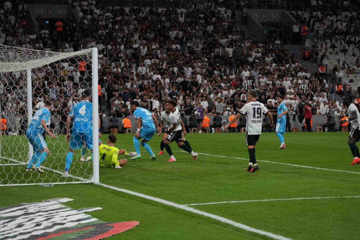 Trendyol Süper Lig: Beşiktaş: 3 - Erzurumspor FK: 0 (Maç sonucu) - Foto 7