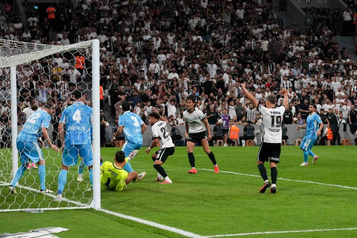 Trendyol Süper Lig: Beşiktaş: 3 - Erzurumspor FK: 0 (Maç sonucu) - Foto 8