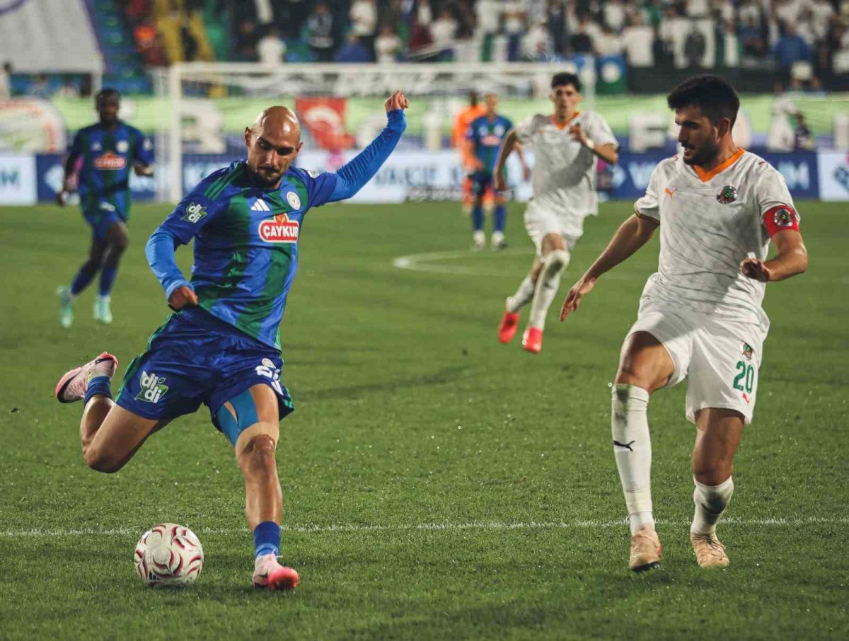Trendyol Süper Lig: Çaykur Rizespor: 0 - Alanyaspor: 1 (Maç sonucu) - Foto 3