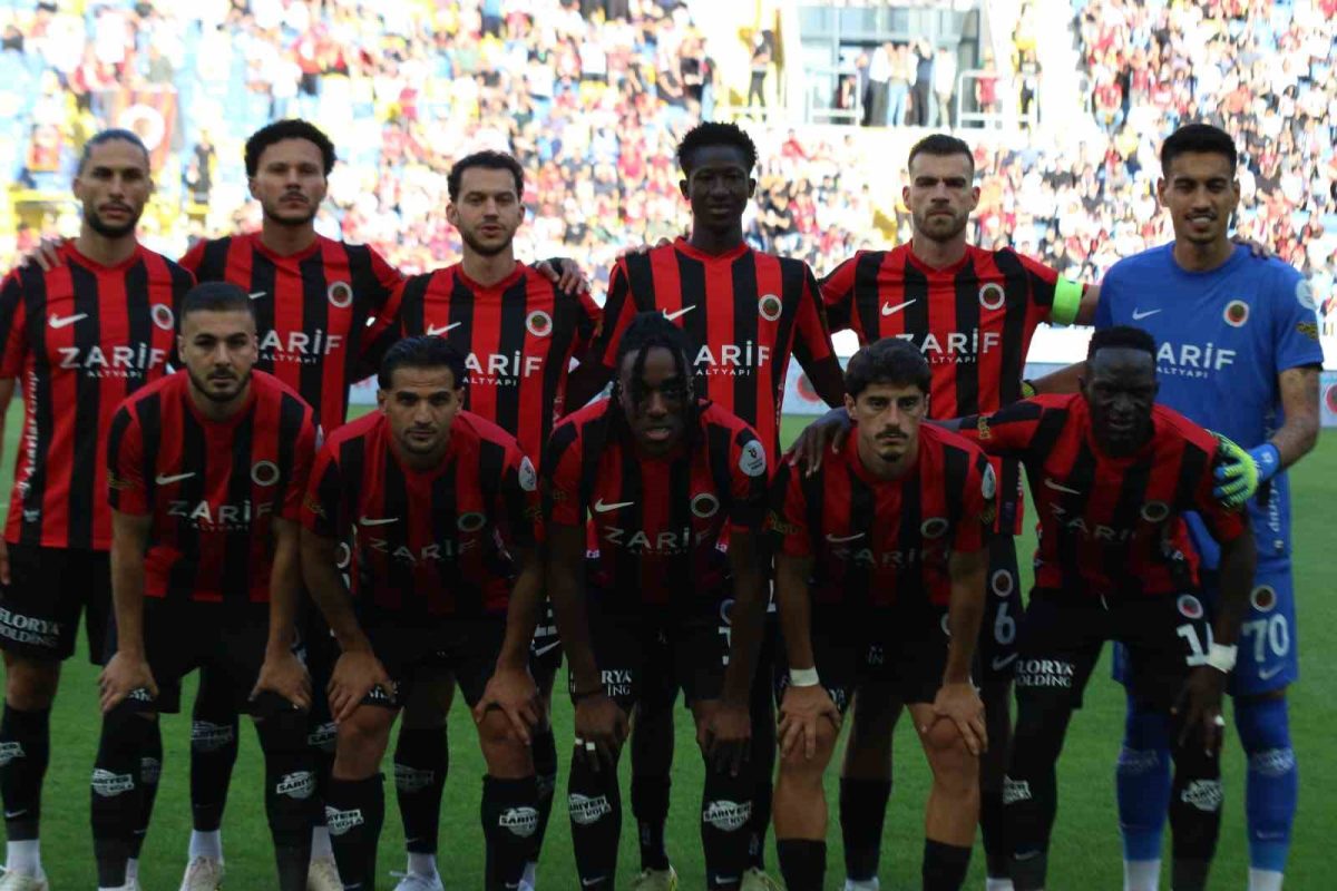 Trendyol Süper Lig: Gençlerbirliği: 1 - Kasımpaşa: 0 (İlk yarı) - Foto 5