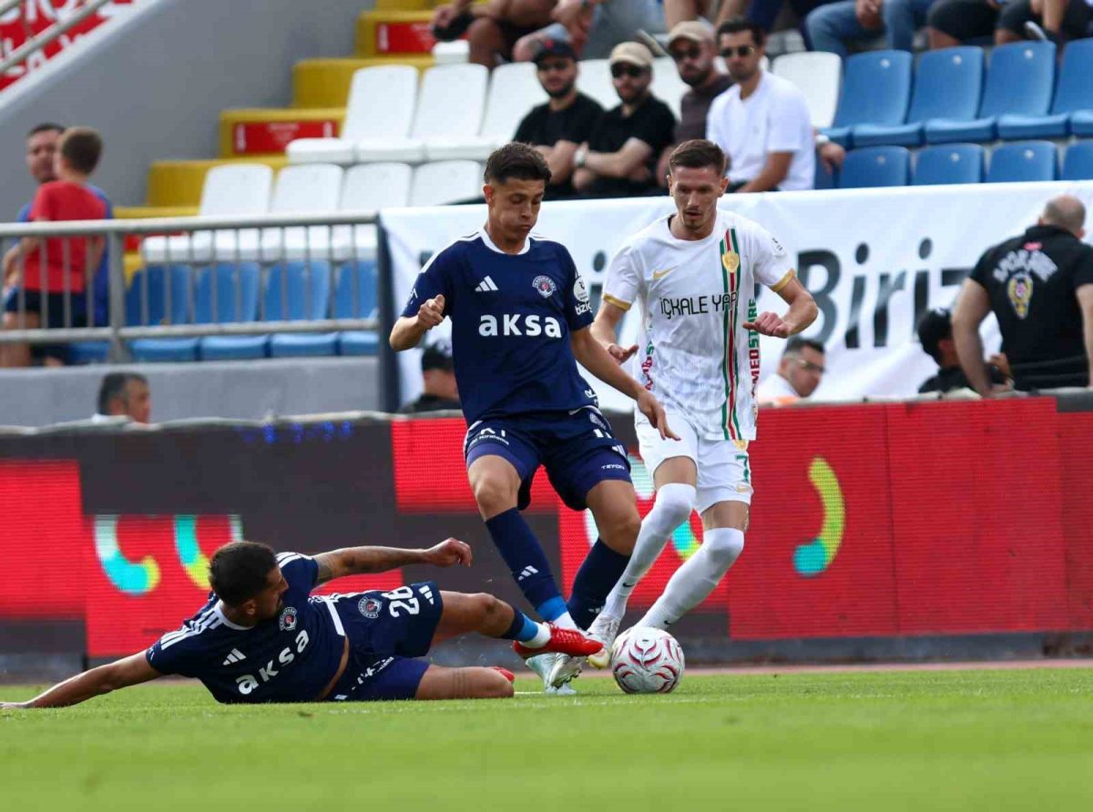 Trendyol Süper Lig: Kasımpaşa: 1 - Amed Sportif Faaliyetler: 0 (İlk yarı) - Foto 2
