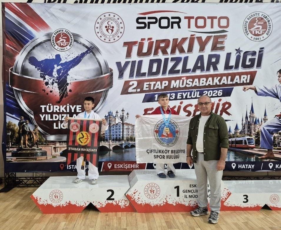 Türkiye Spor Toto Yıldızlar Ligi Karate Şampiyonası, Eskişehir’de gerçekleştirildi - Foto 2