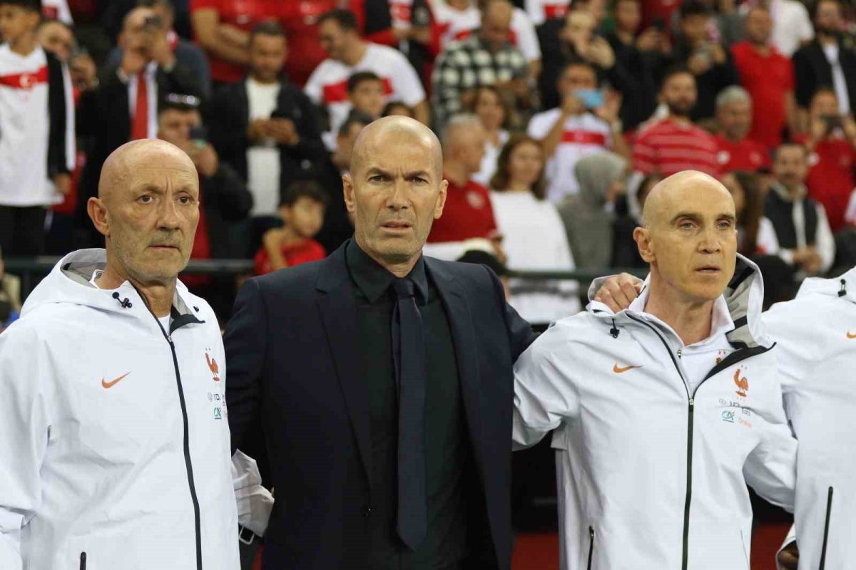 UEFA Uluslar Ligi: Türkiye: 0 - Fransa: 0 (Maç devam ediyor) - Foto 7