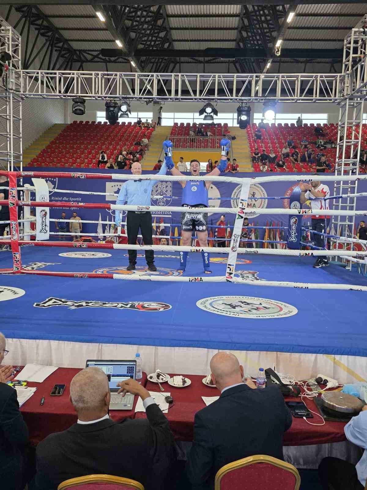 Vanlı sporcu Furkan Bilici altın madalya kazandı