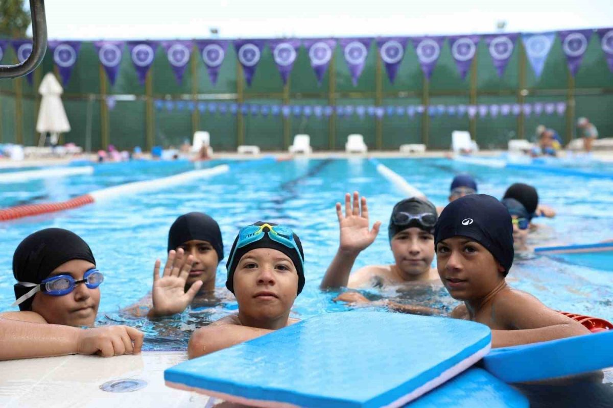 Yaz Spor Okulları’nda 36 bine yakın çocuk sporla buluştu - Foto 6