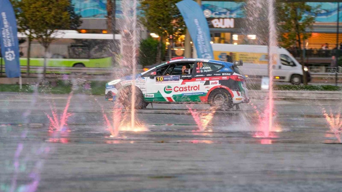 43. Kocaeli Rallisi’nde 80 sporcu kıyasıya yarışıyor - Foto 2
