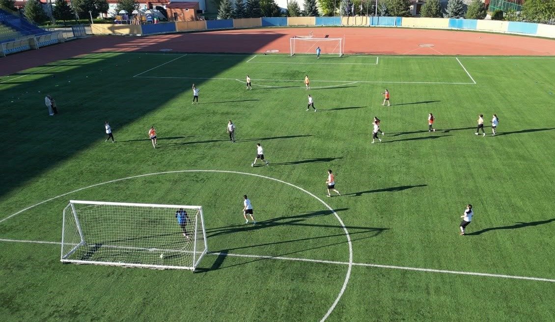 Ağrı’nın kadın futbolcuları şampiyonluk için kenetlendi