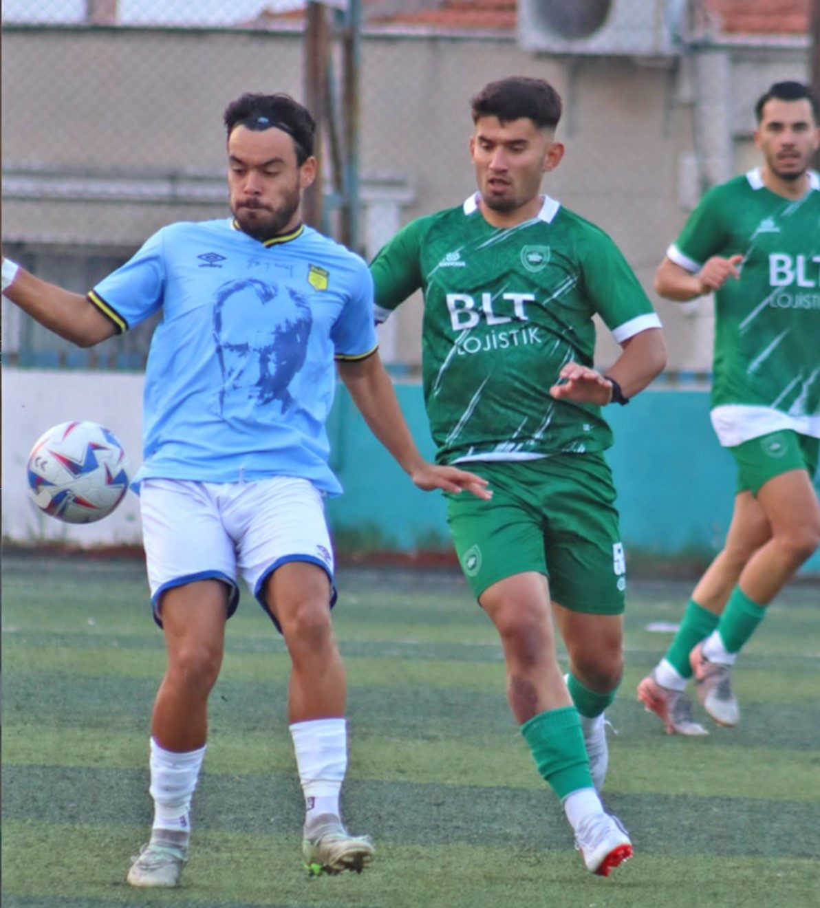 Alaçatıspor deplasmanda iki golle kazandı