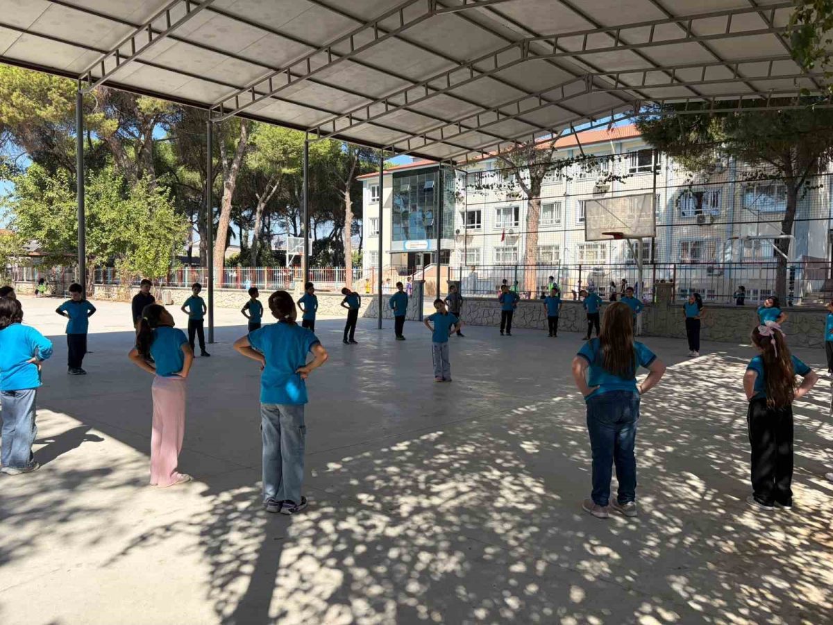 Aydın’da miniklerin antrenmanları devam ediyor