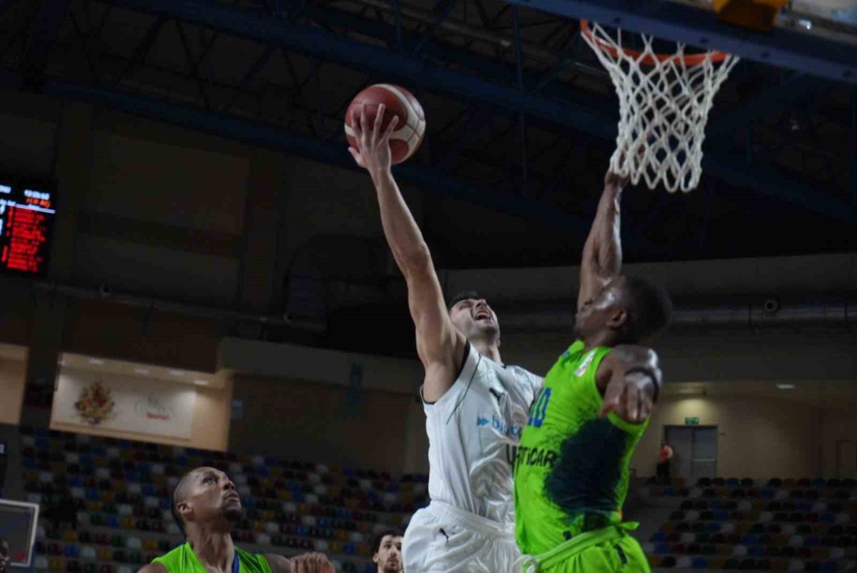 Basketbol Süper Ligi: Körfez Basket: 69 - TOFAŞ: 71 - Foto 3