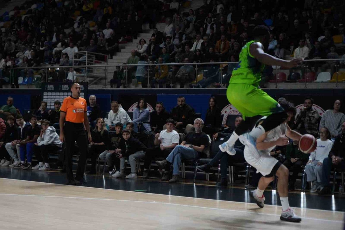 Basketbol Süper Ligi: Körfez Basket: 69 - TOFAŞ: 71 - Foto 6