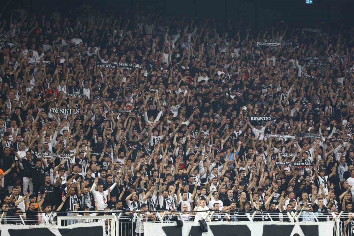 Beşiktaş’tan Trabzonspor’un deplasman yasağı kaldırılsın paylaşımına destek