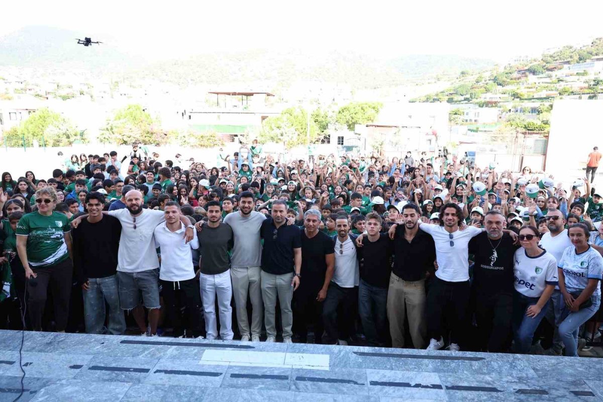 Bodrum FK’dan öğrencilere yeşil beyaz sürpriz