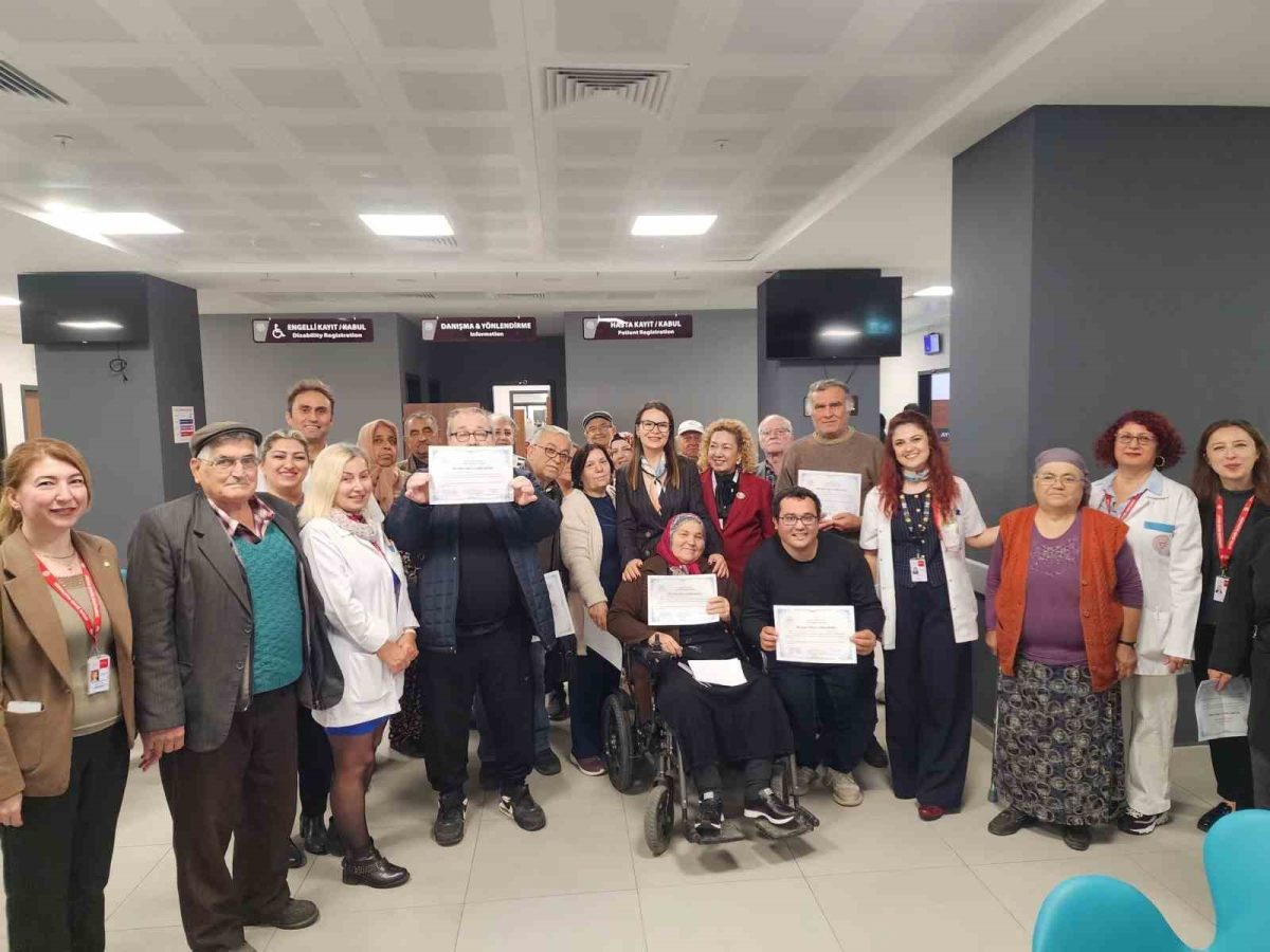 Bozdoğan’da çocuklar ’Cumhuriyet’ için pedalladı - Foto 4