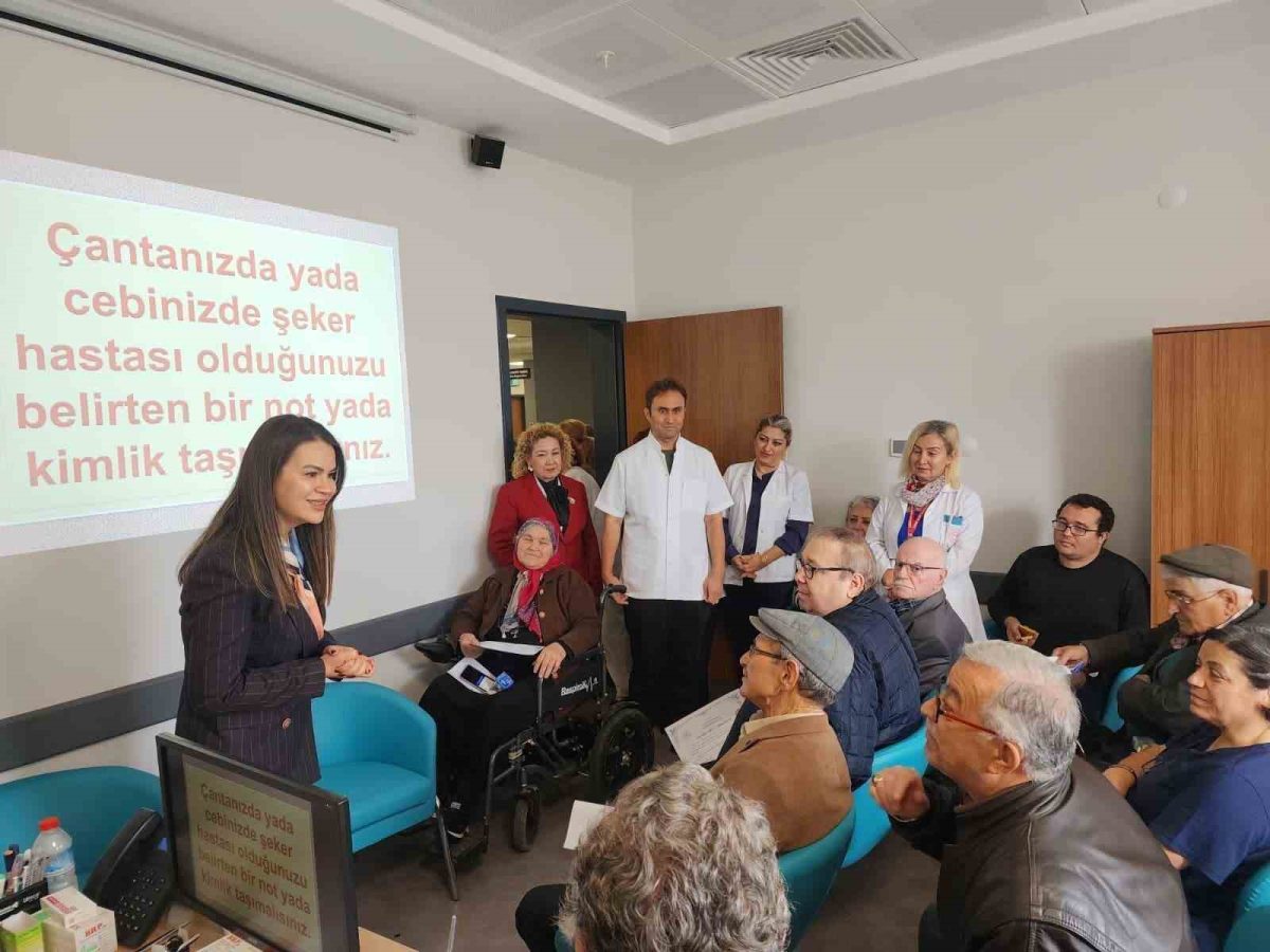Bozdoğan’da çocuklar ’Cumhuriyet’ için pedalladı - Foto 5