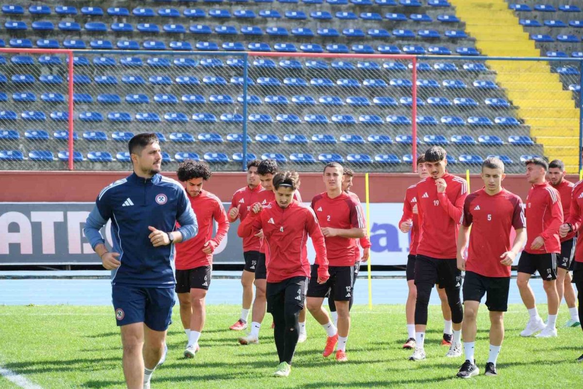 Çalış, "Takımın gelişiminden memnunum ama daha çok eksiğimiz var" - Foto 2