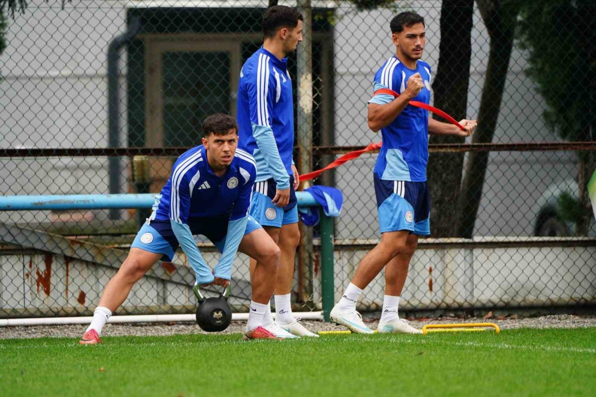 Çaykur Rizespor, Trabzonspor maçı hazırlıklarına başladı