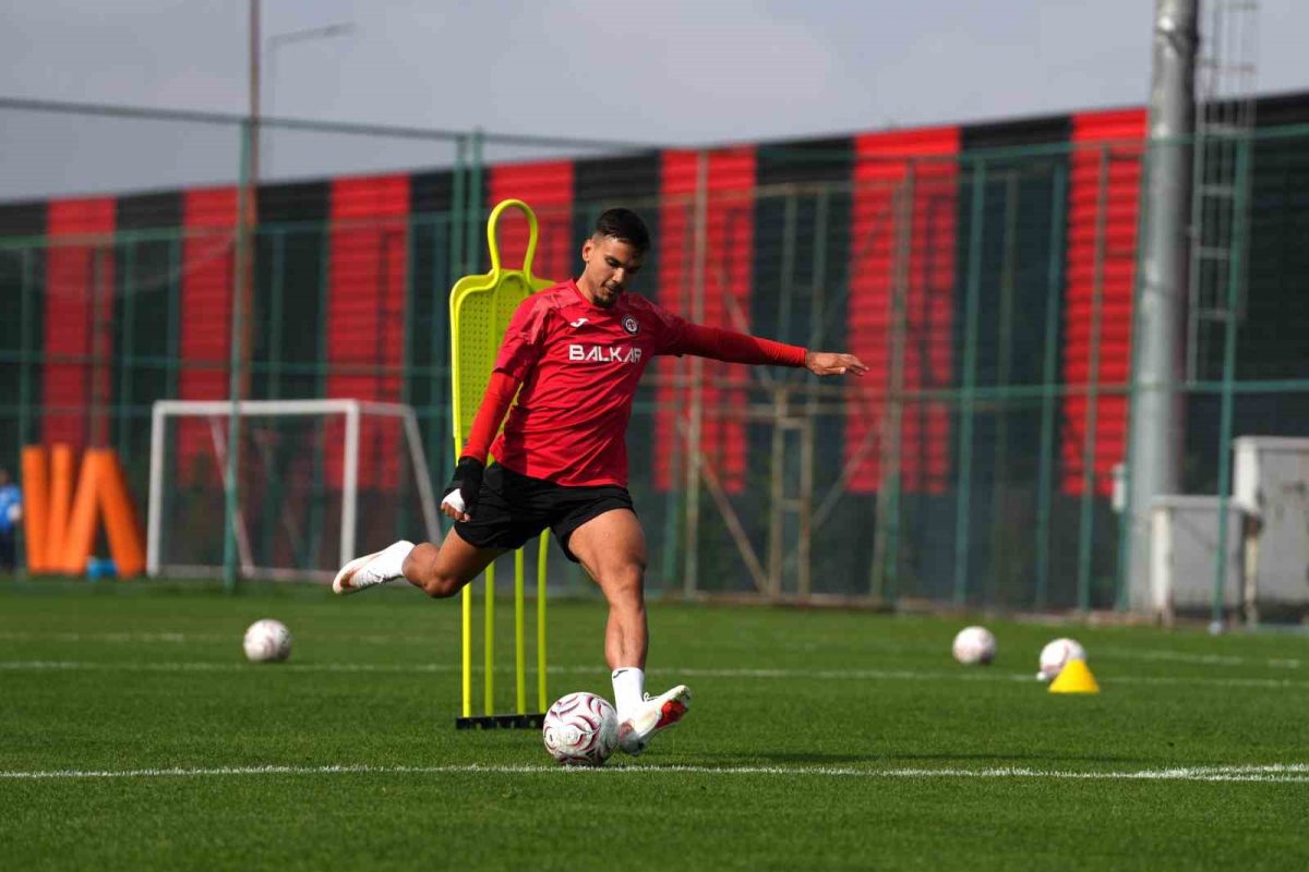 Çorum FK, Erzurumspor FK maçı öncesi çalışmaları sürdürdü