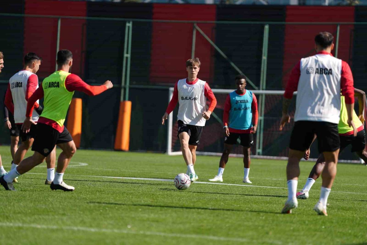 Çorum FK’da Göztepe maçı hazırlıkları sürüyor