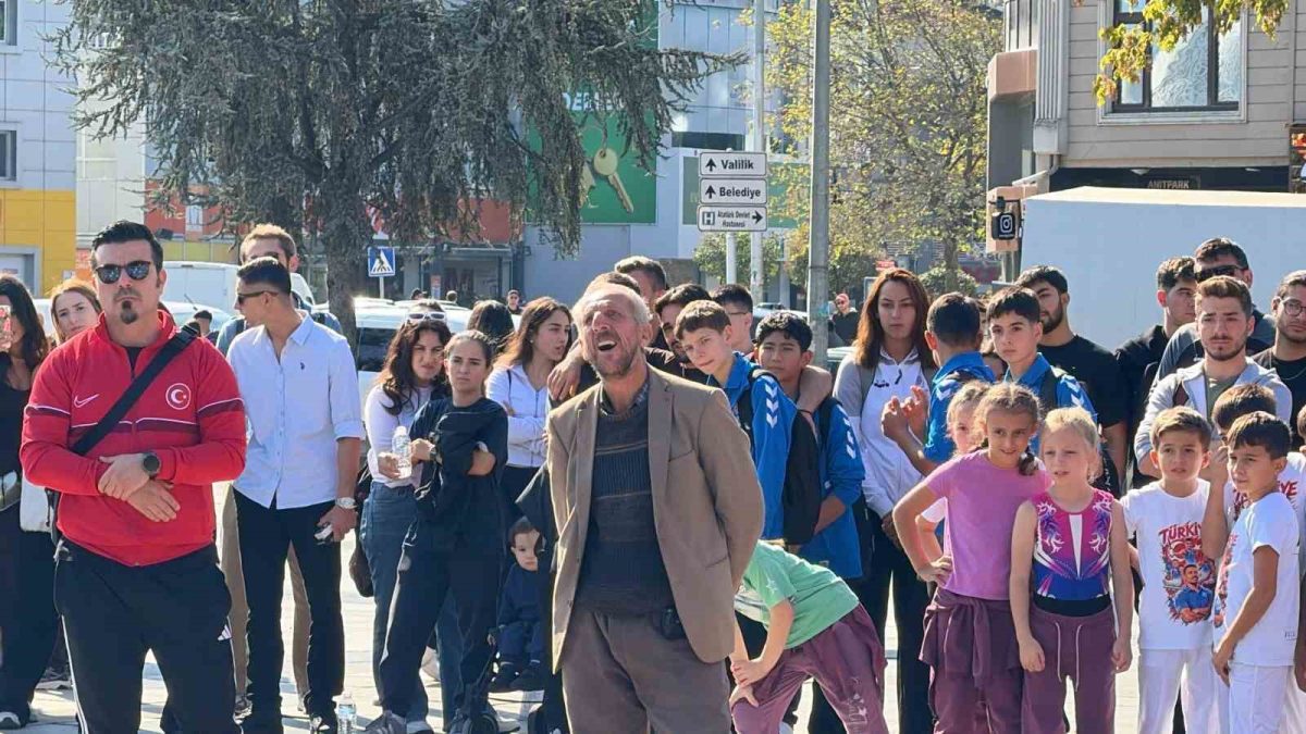 Düzce’de sporcuların gösterileri ilgi gördü - Foto 2