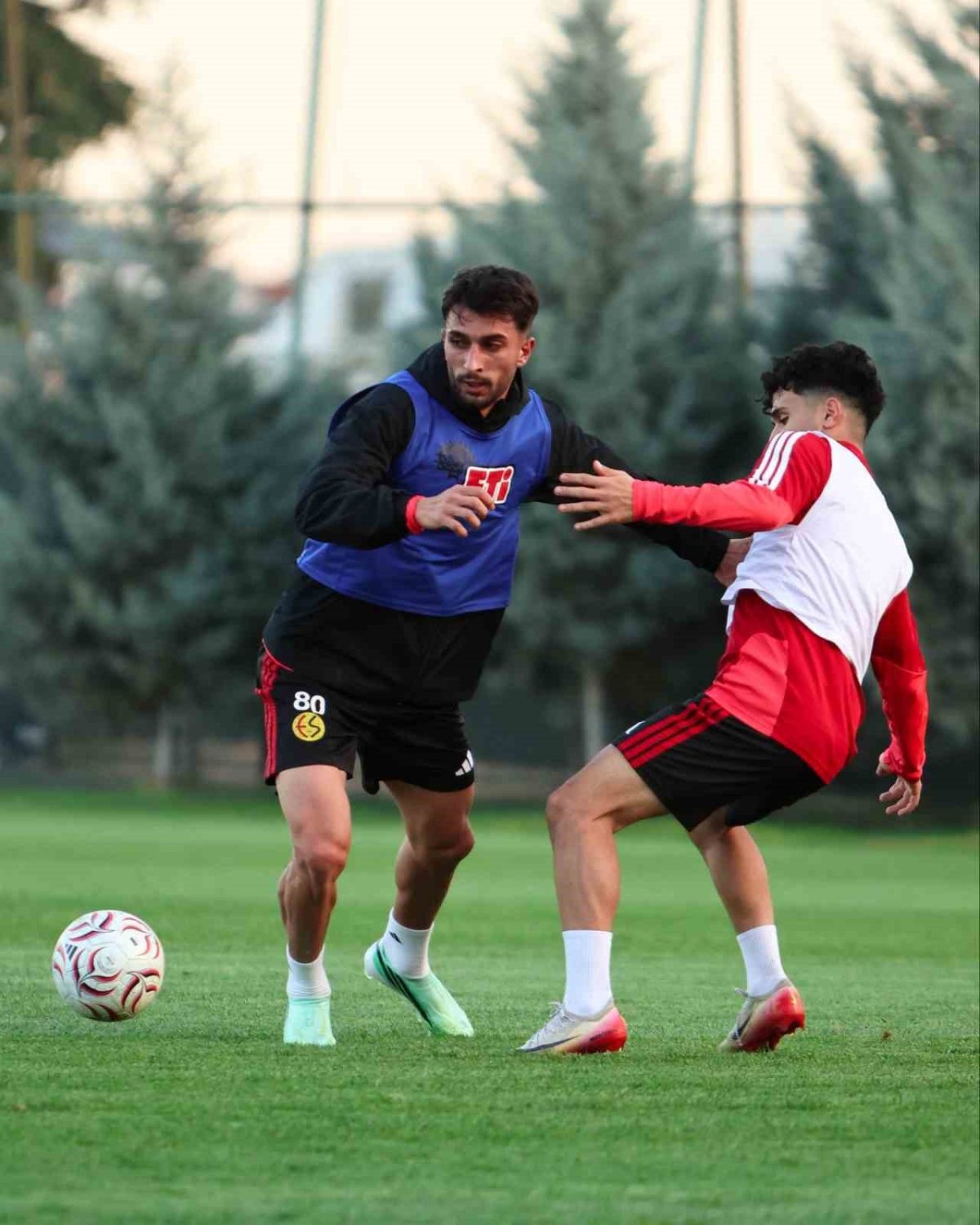 Eskişehirspor, Bursa Yıldırım SK maçı için hazırlanıyor - Foto 3