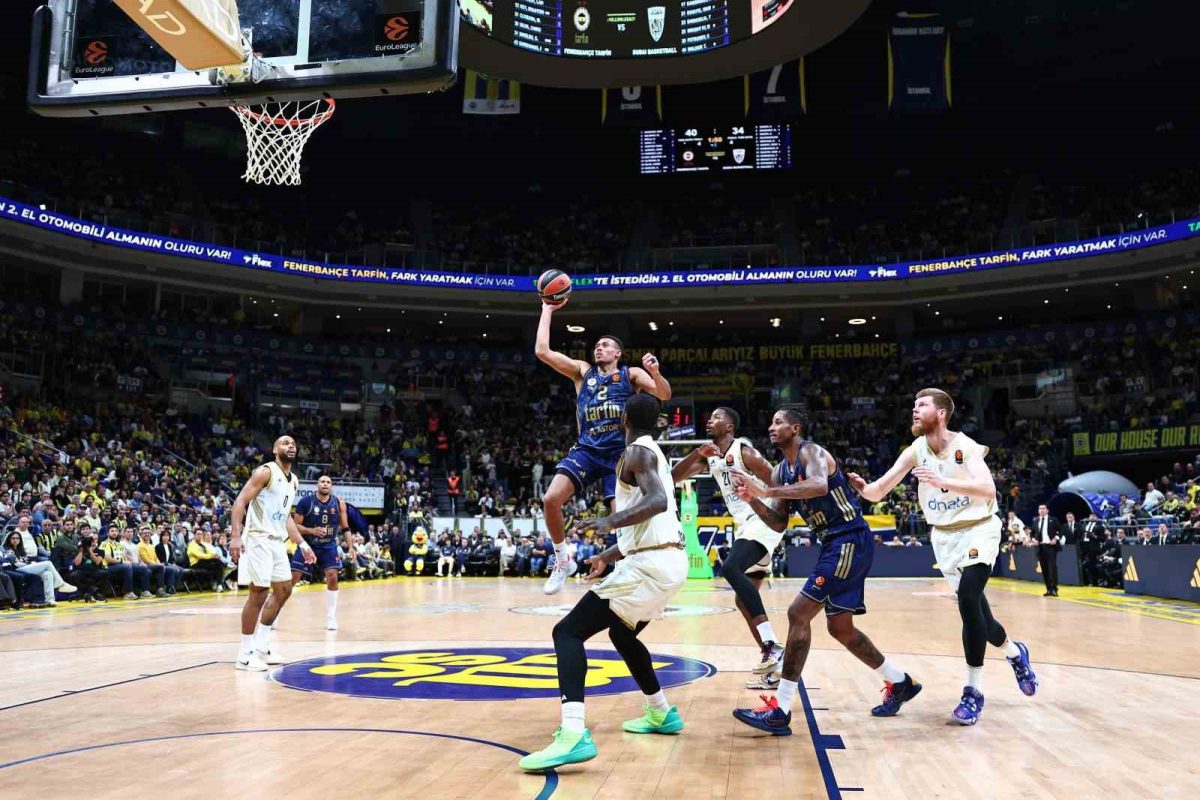 Euroleague: Fenerbahçe: 76 - Dubai Basketbol: 66 - Foto 2