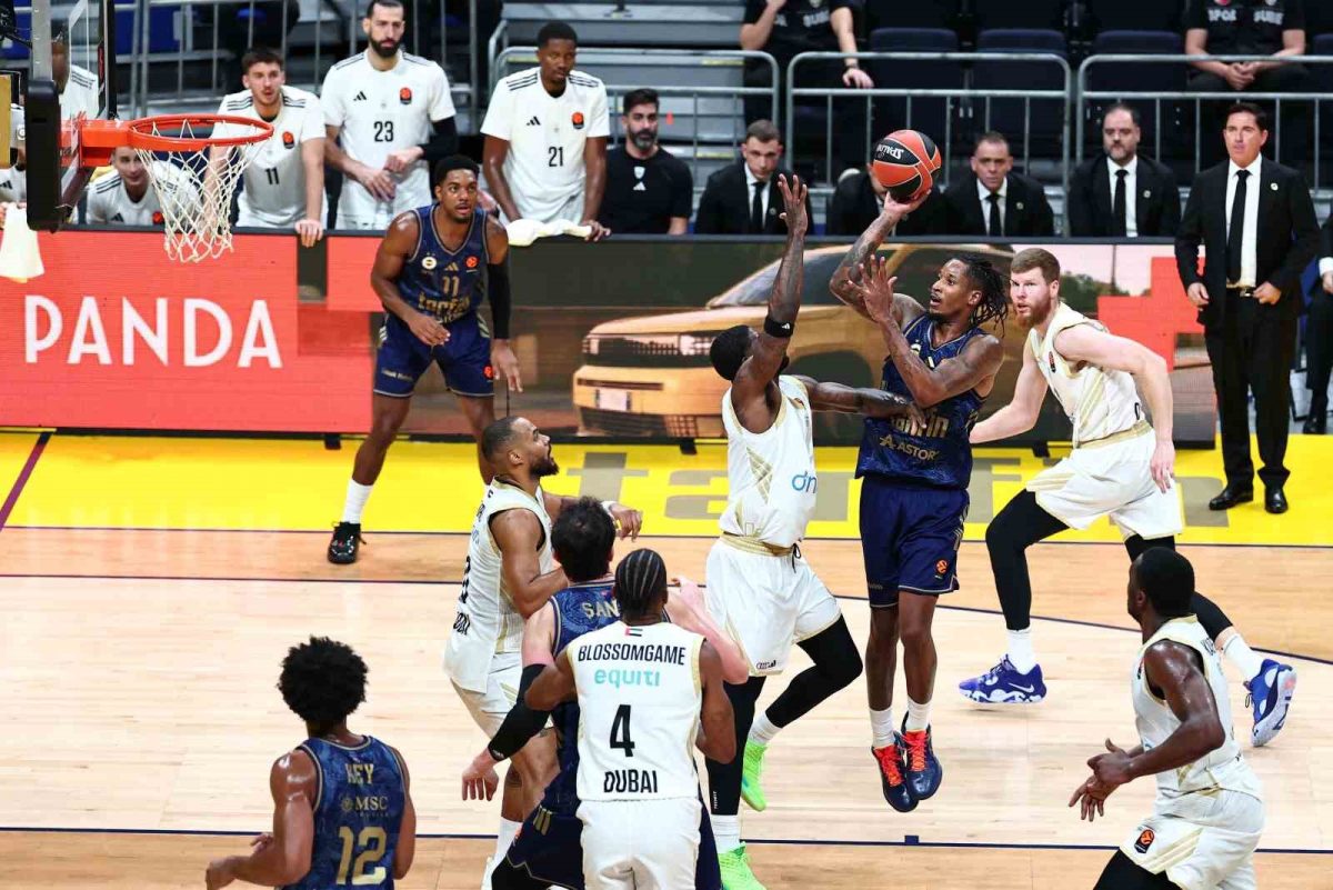 Euroleague: Fenerbahçe: 76 - Dubai Basketbol: 66 - Foto 5