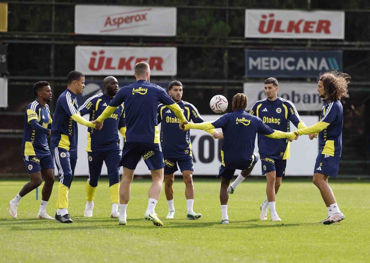 Fenerbahçe, Galatasaray derbisi hazırlıklarına devam etti - Foto 3