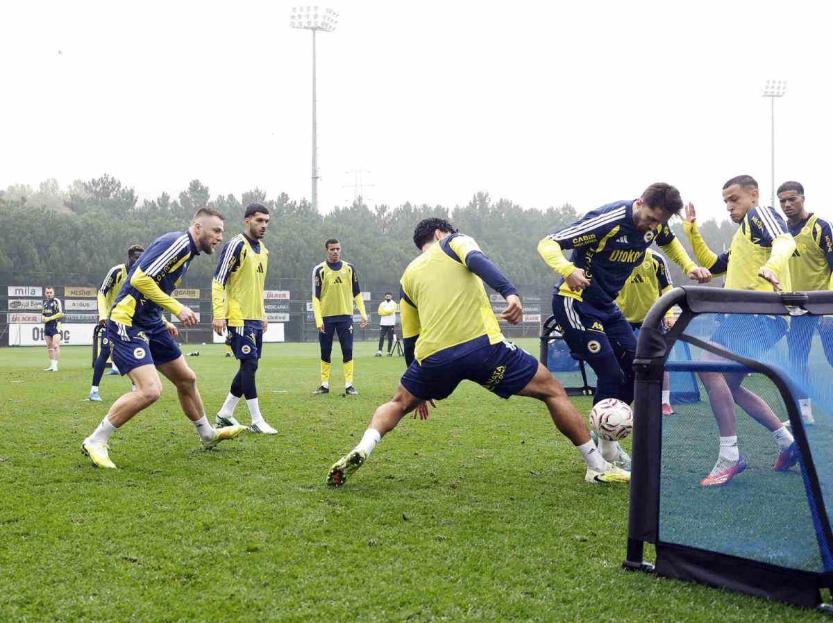 Fenerbahçe, Göztepe maçının hazırlıklarını sürdürdü - Foto 3