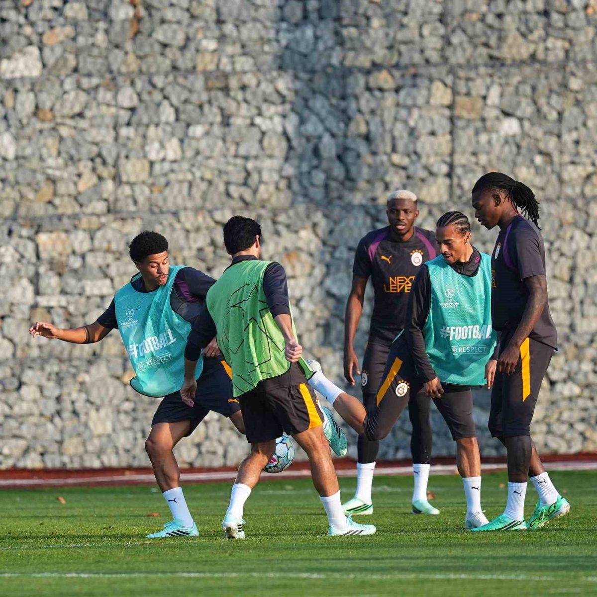 Galatasaray, Barcelona maçı hazırlıklarına devam etti - Foto 3