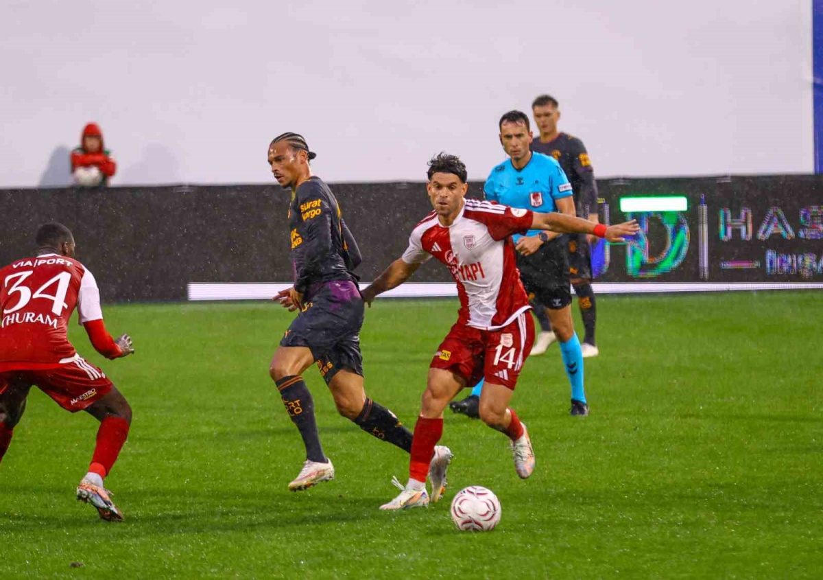 Hazırlık maçı: Pendikspor: 3 - Galatasaray: 3 - Foto 7