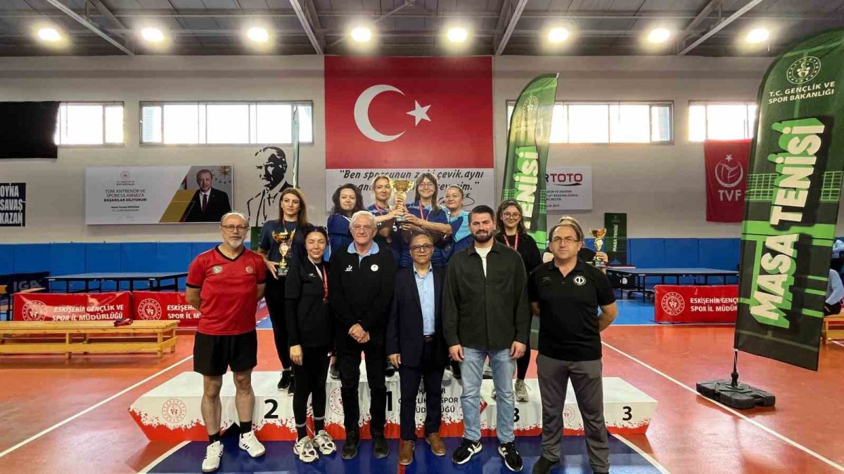 Kamu Spor Oyunları Masa Tenisi müsabakaları tamamlandı - Foto 2