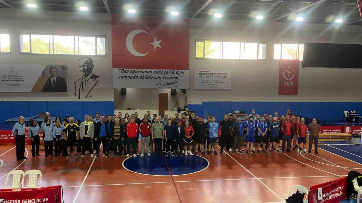 Kamu Spor Oyunları Masa Tenisi müsabakaları tamamlandı - Foto 4