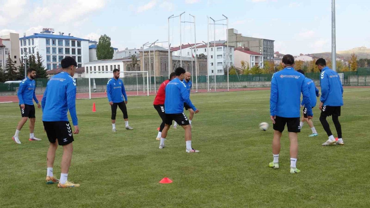 Kars 36 Spor’da Antalyaspor mesaisi sürüyor