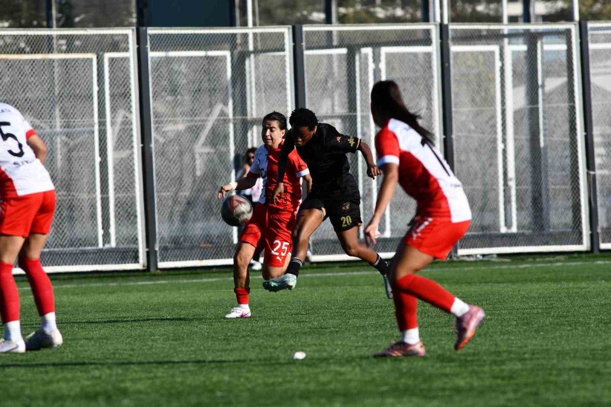 Kayseri Kadın FK evinde berabere kaldı