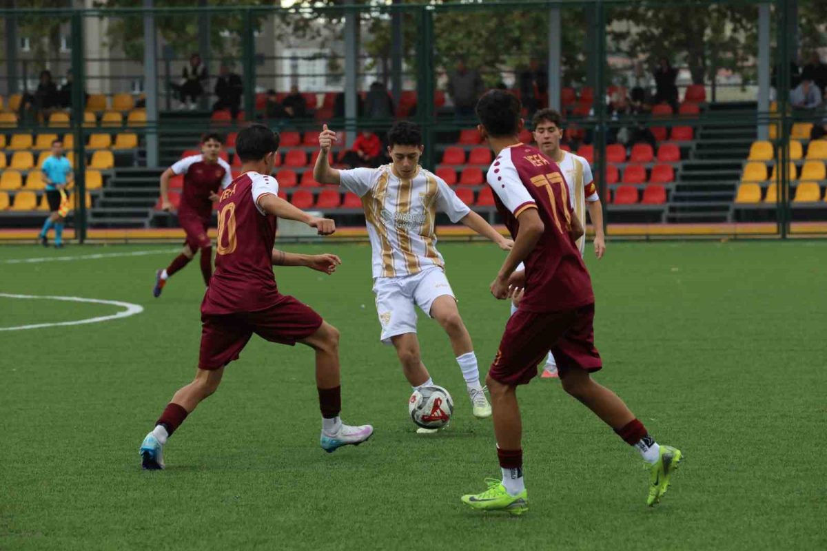 Kayserispor U17 takımı 3 puanı 3 golle aldı