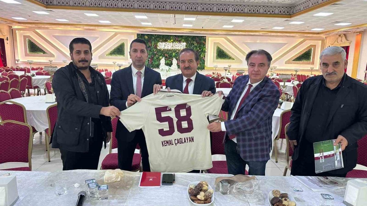 Kemal Çağlayan Elazığ’da spor basınıyla buluştu - Foto 2