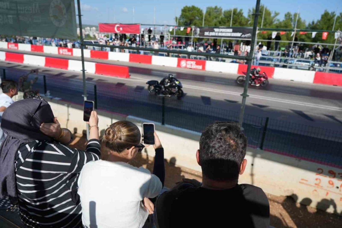 Kepez’de motodrag yarışları büyük heyecanla sürüyor - Foto 2