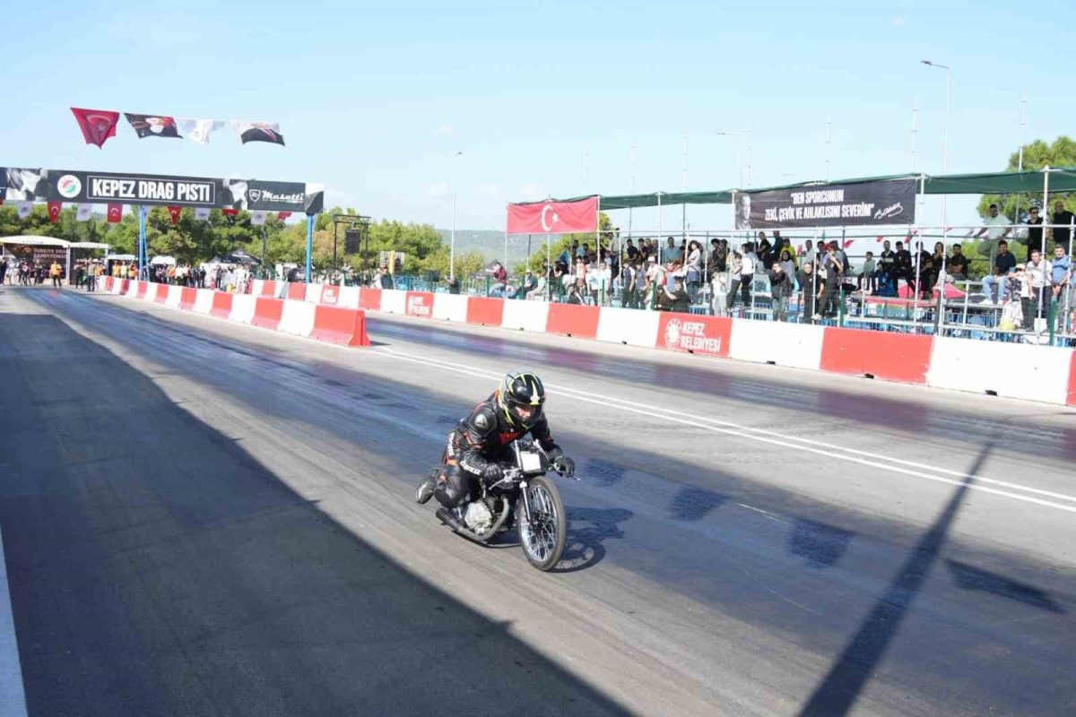 Kepez’de motodrag yarışları büyük heyecanla sürüyor - Foto 4